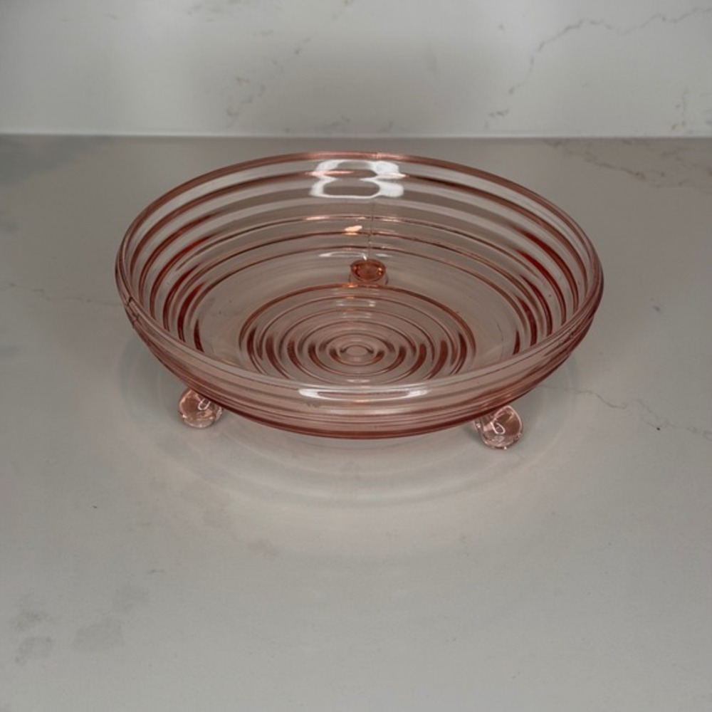 Vintage Anchor Hocking Manhattan Pink 3-Footed Open Candy Dish Ribbed‎ Footed 7"